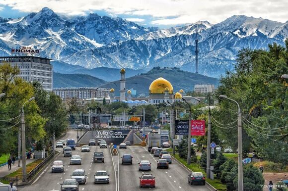 1647888988_32-sportishka-com-p-alma-ata-priroda-turizm-krasivo-foto-34